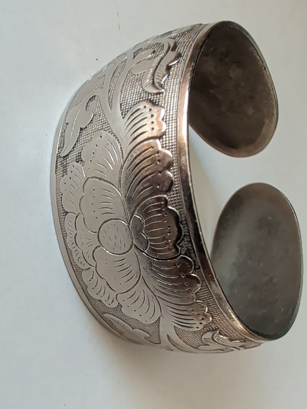 Engraved Floral Metal Cuff Bracelet in Silver Tone